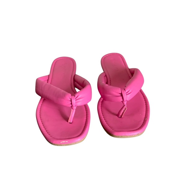 Vibrant Pink slip on Women's Sandals Size 6 - Picture 2 of 6